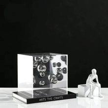 Load image into Gallery viewer, Acrylic box with metalic balls - 04 colors
