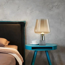 Load image into Gallery viewer, Manhattan Table Lamp - 02 colors
