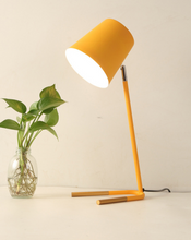 Load image into Gallery viewer, Modern table lamp pastel colors
