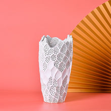 Load image into Gallery viewer, Ceramic vases Shell - modern design
