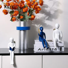 Load image into Gallery viewer, Decorative statues Little Dreamer - creative design
