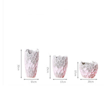 Load image into Gallery viewer, Ceramic vases Shell - modern design
