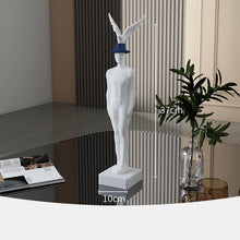 Load image into Gallery viewer, Resin Figures Abstract Couple - Contemporary design
