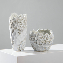 Load image into Gallery viewer, Ceramic vases Shell - modern design
